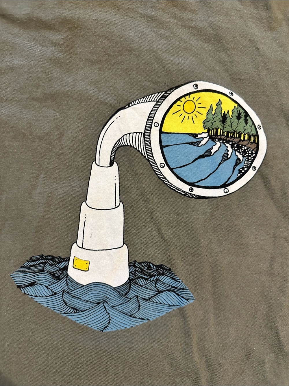 Men’s Patagonia graphic tshirt - Picture 3 of 6